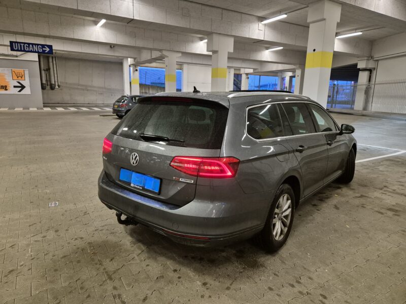VOLKSWAGEN PASSAT 1.6