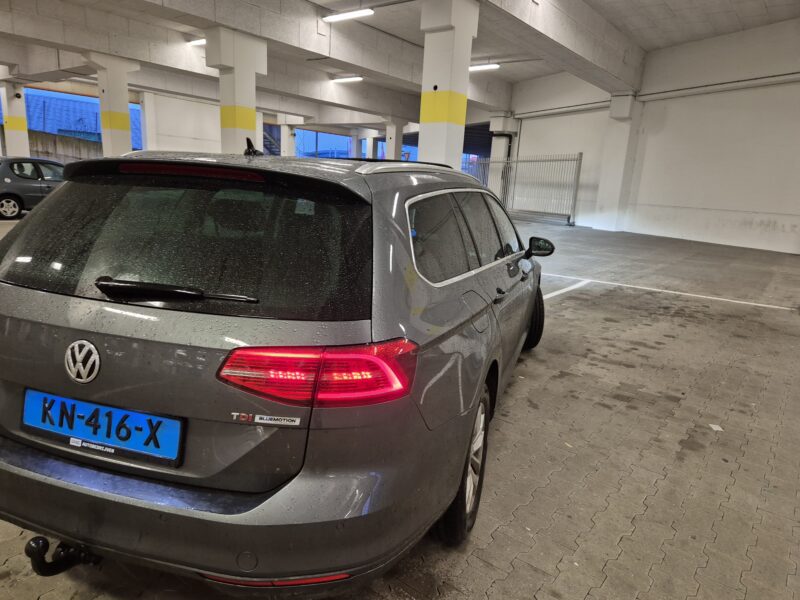 VOLKSWAGEN PASSAT 1.6