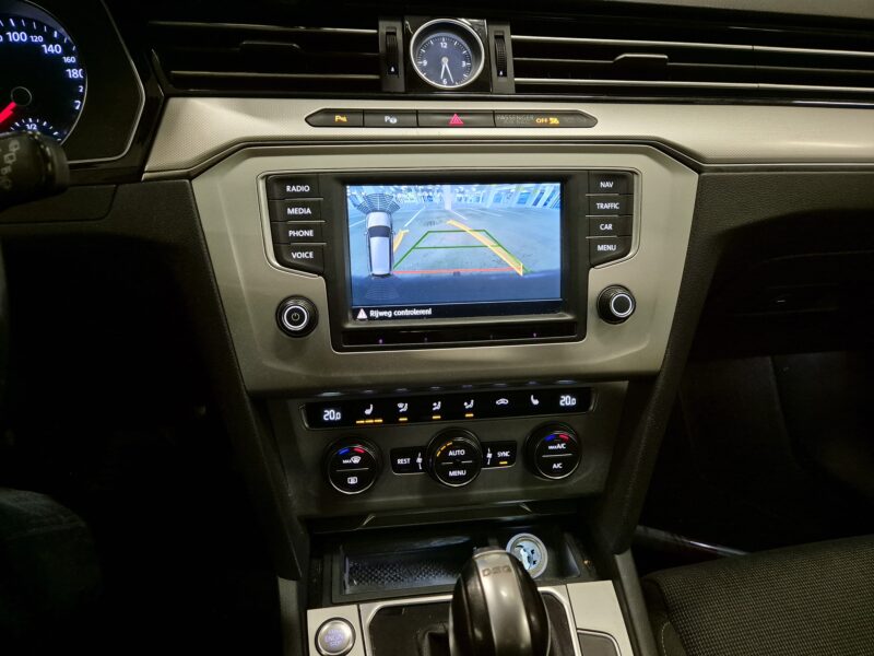 VOLKSWAGEN PASSAT 1.6