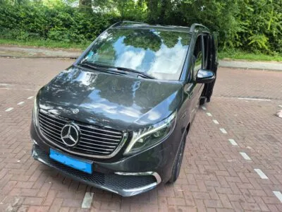 MERCEDES-BENZ EQV 300