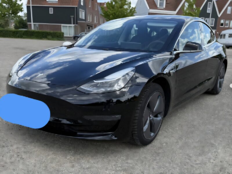 TESLA MODEL 3 Long Range