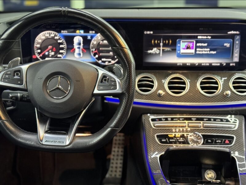 MERCEDES-BENZ E 63 AMG