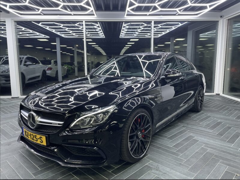 MERCEDES-BENZ C 63 AMG