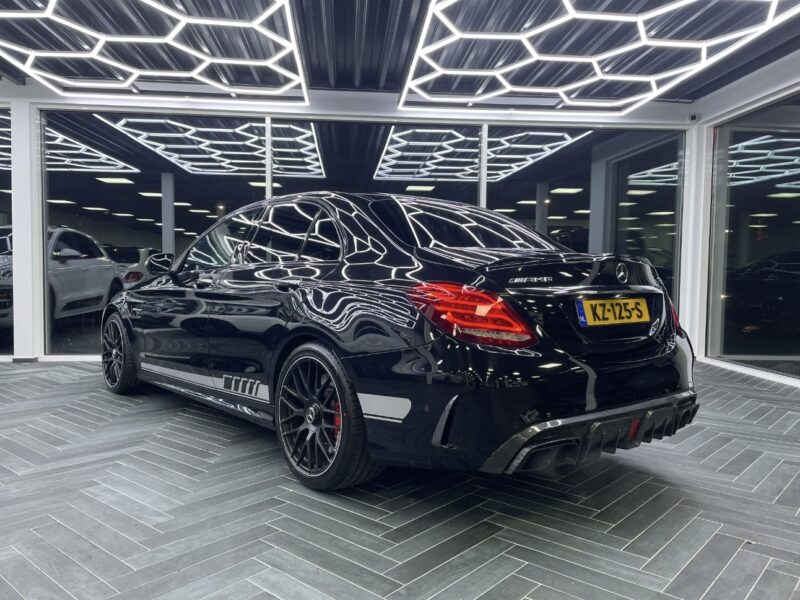 MERCEDES-BENZ C 63 AMG