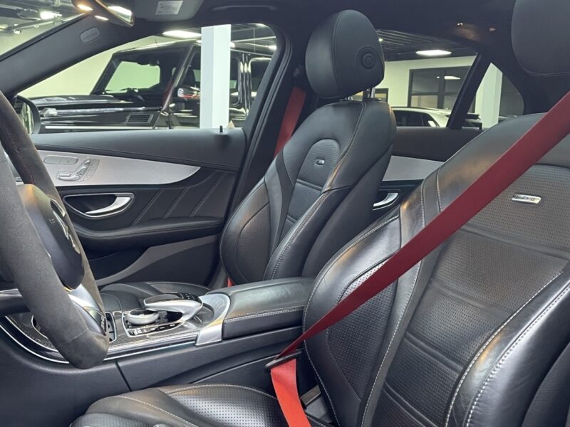 MERCEDES-BENZ C 63 AMG