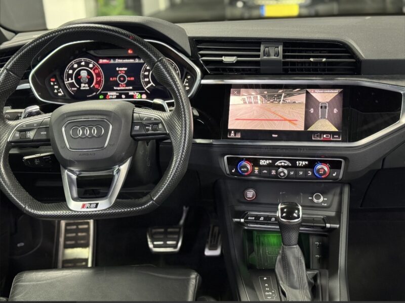 AUDI RSQ3 Sportback