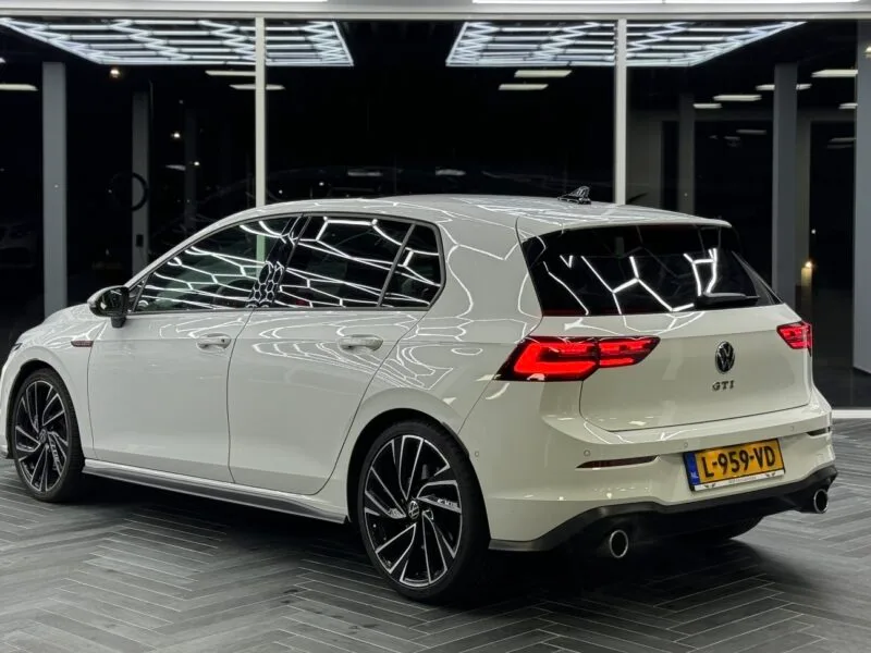 VOLKSWAGEN GOLF 8 GTI