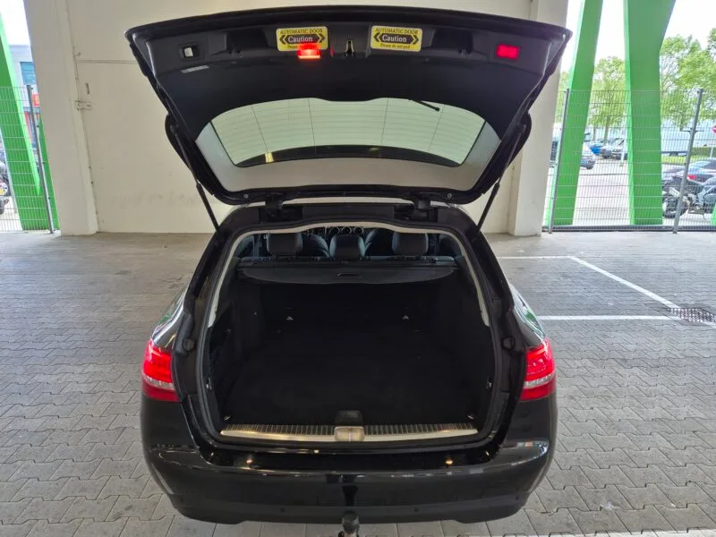 MERCEDES-BENZ C 220 D 2.2