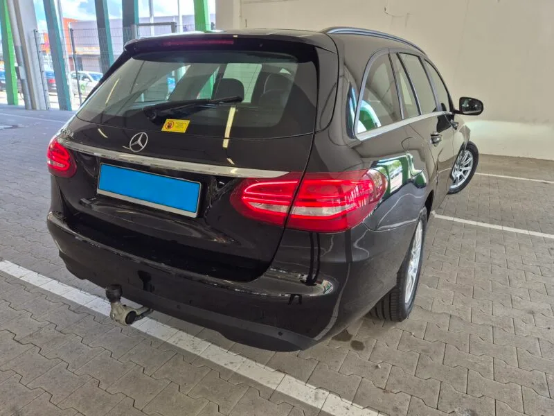 MERCEDES-BENZ C 220 D 2.2