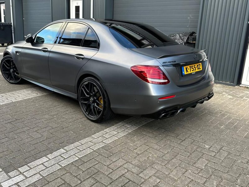 MERCEDES-BENZ AMG E 63 S