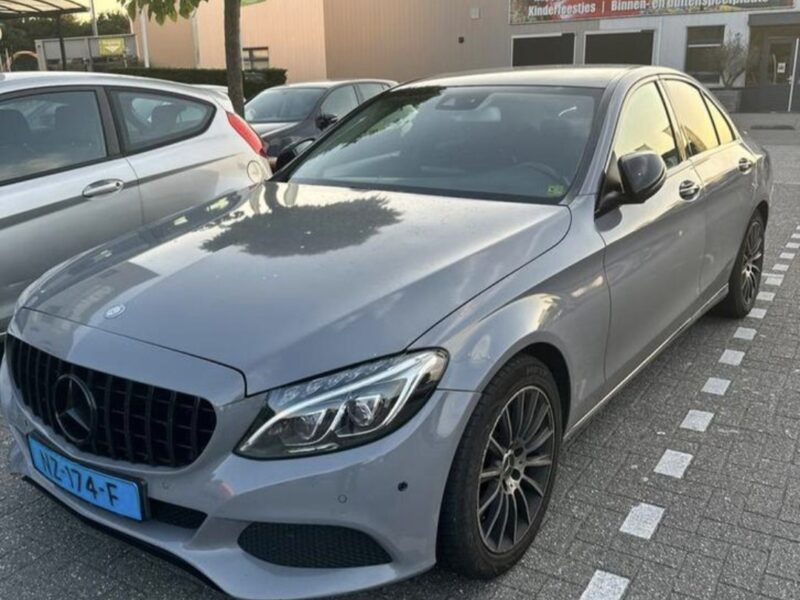 MERCEDES-BENZ C 220 D 2.2