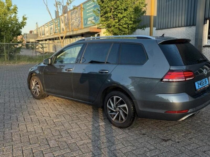 VOLKSWAGEN GOLF 1.6