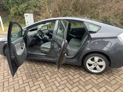 TOYOTA TOYOTA PRIUS 1.8