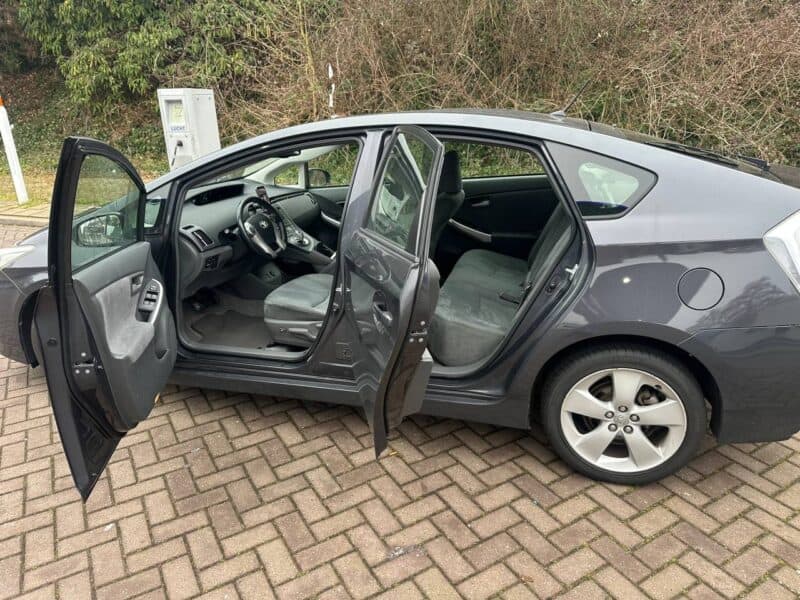 TOYOTA TOYOTA PRIUS 1.8