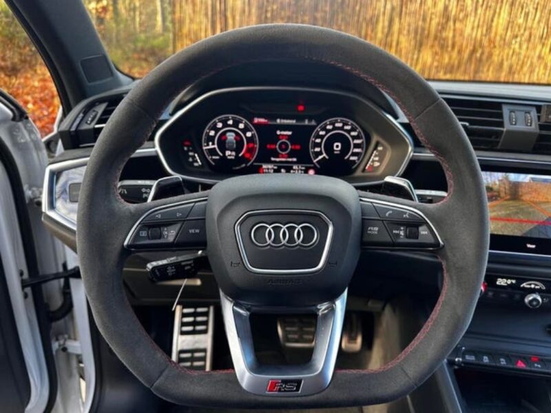 Audi Rsq3