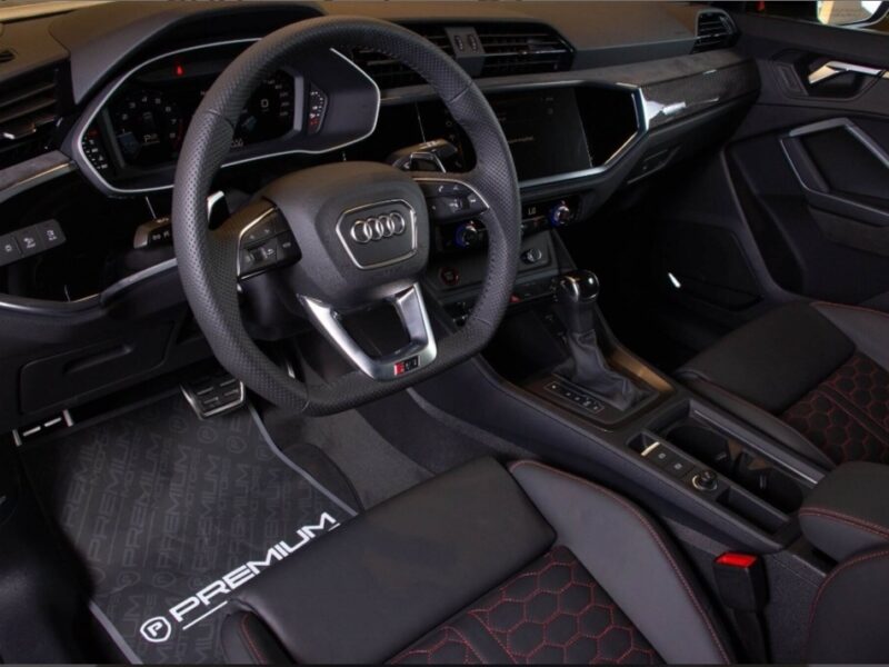 Audi Rsq3